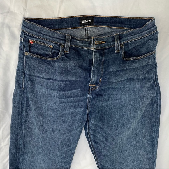 Hudson // Natalie Midrise Super Skinny // Size 29 // Generous Fit - Picture 3 of 11